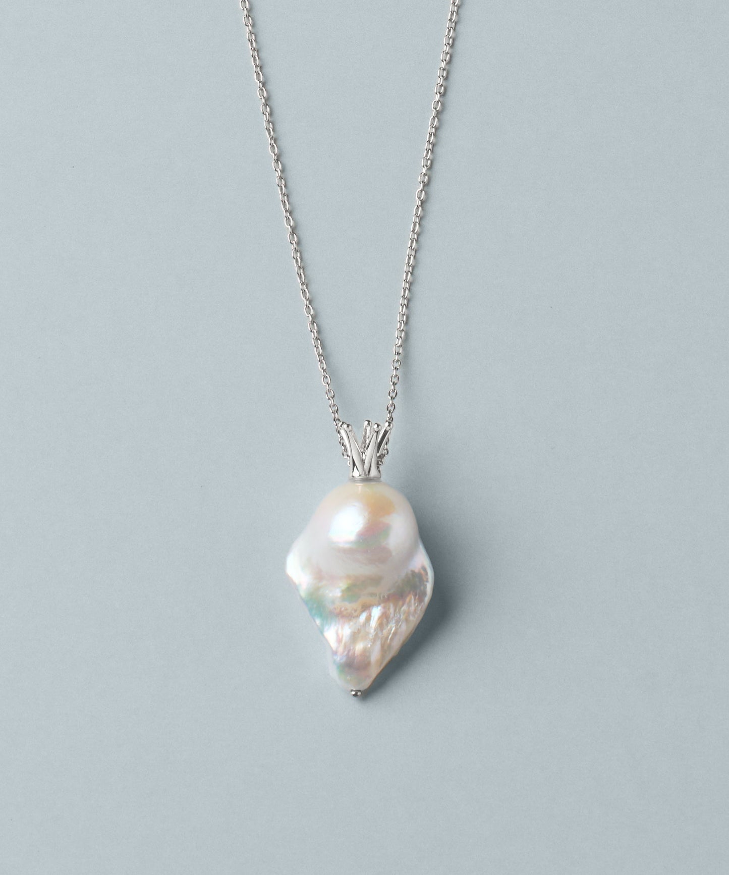 crown baroque pearl pendant