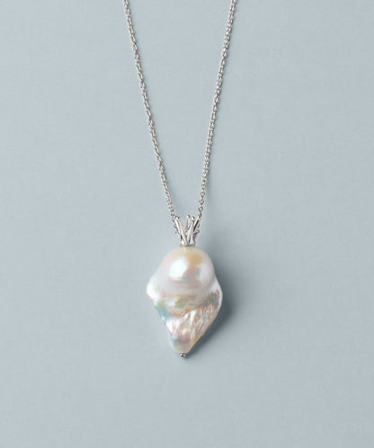 crown baroque pearl pendant